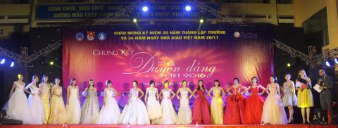 17 thi sinh trong trang phuc da hoi