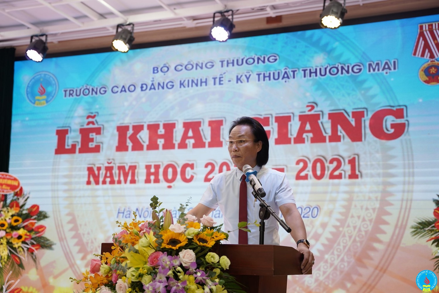 khai giang nam 2020 hieu truong 2