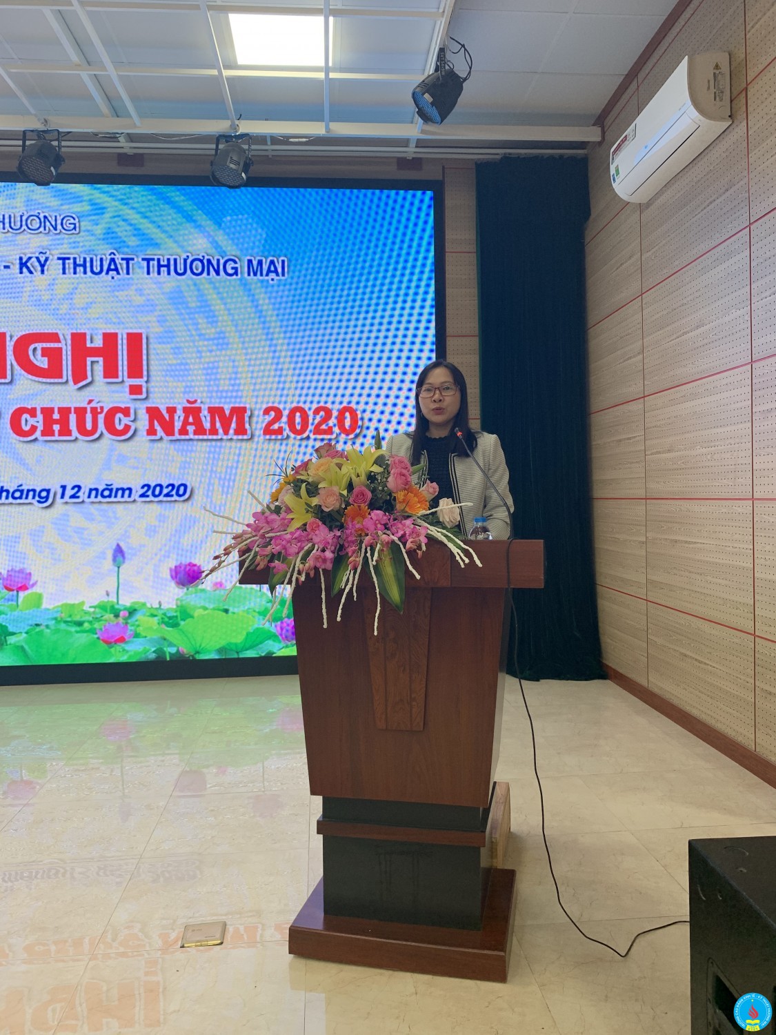 hoi nghi vien chuc 2020 tham luan