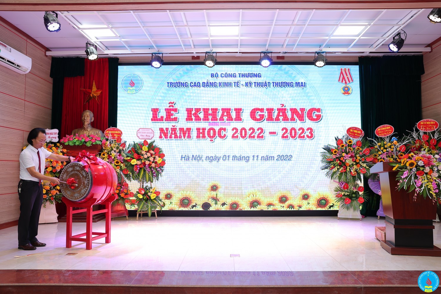 Đánh trống khai khai giang 2022 2023 trường