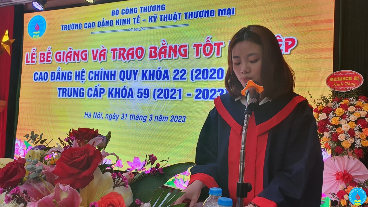 trao bang 2023 (8)